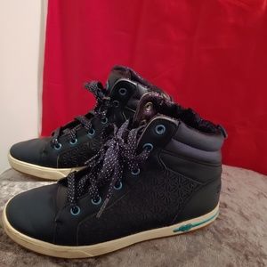 Sketchers Big girls shoes size 3.5 blue